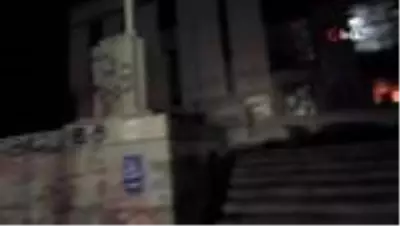 ABD'de göstericiler mahkeme binasını ateşe verdi ABD'de göstericiler mahkeme binasını ateşe verdi