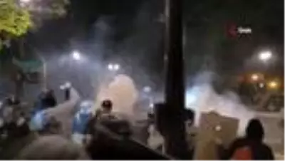 Son dakika haberi | - ABD'de göstericiler mahkeme binasını ateşe verdi Son dakika haberi | - ABD'de göstericiler mahkeme binasını ateşe verdi