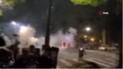 Son dakika haberi | - ABD'de göstericiler mahkeme binasını ateşe verdi Son dakika haberi | - ABD'de göstericiler mahkeme binasını ateşe verdi
