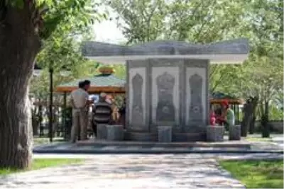 Bir asırlık İçmeceler, şifa dağıtmaya devam ediyor Bir asırlık İçmeceler, şifa dağıtmaya devam ediyor