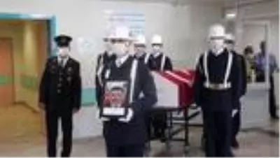 Otomobille çarpışan motosikletin sürücüsü uzman çavuş öldü Otomobille çarpışan motosikletin sürücüsü uzman çavuş öldü