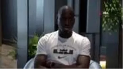 Demba Ba, Ayasofya'da namaz kılmak istediğini söyledi: Planlarım arasında yer alıyor Demba Ba, Ayasofya'da namaz kılmak istediğini söyledi: Planlarım arasında yer alıyor
