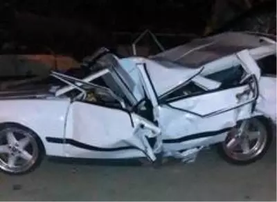 Samsun'da otomobil tırla çarpıştı: 1 ölü, 2 yaralı Samsun'da otomobil tırla çarpıştı: 1 ölü, 2 yaralı