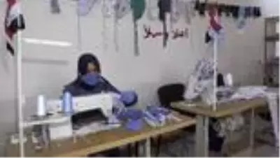 Türkmen kadınlar, ürettikleri maskelerle Kovid-19 ile mücadeleye destek oluyor Türkmen kadınlar, ürettikleri maskelerle Kovid-19 ile mücadeleye destek oluyor