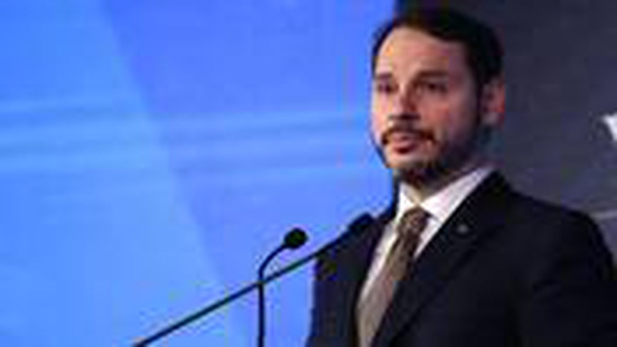 Bakan Albayrak: Türkiye yatırımcılar için cazibe merkezi olmaya devam edecek