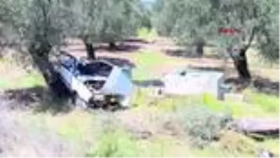 BALIKESİR Otomobil zeytin bahçesine uçtu, imam ve kayınpederi öldü BALIKESİR Otomobil zeytin bahçesine uçtu, imam ve kayınpederi öldü