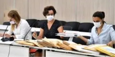 Çiğli Tramvayı ihalesine 17 firma katıldı Çiğli Tramvayı ihalesine 17 firma katıldı