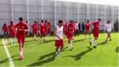 Emre Kılınç, Mert Hakan Yandaş ve Fatih Aksoy'un yıldızı Sivasspor'da parladı Emre Kılınç, Mert Hakan Yandaş ve Fatih Aksoy'un yıldızı Sivasspor'da parladı