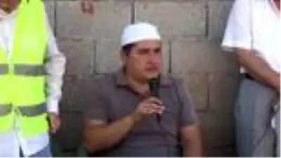 İhtiyaç sahibi 300 aileye küçükbaş kurbanlık dağıtıldı İhtiyaç sahibi 300 aileye küçükbaş kurbanlık dağıtıldı