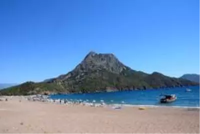 Olimpos ve Adrasan'da bayram hareketliliği Olimpos ve Adrasan'da bayram hareketliliği