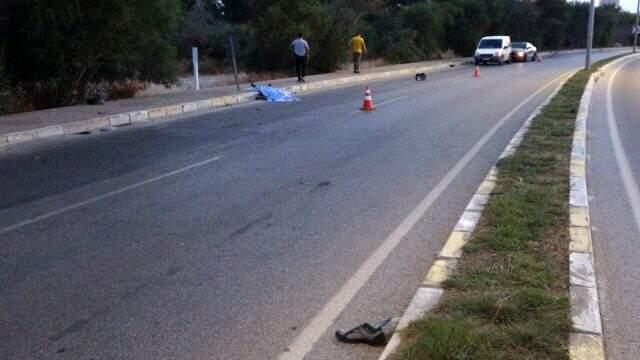 Otomobilin çarptığı elektrikli bisikletteki baba öldü, oğlu ağır yaralandı Otomobilin çarptığı elektrikli bisikletteki baba öldü, oğlu ağır yaralandı