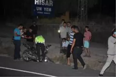 Otomobille çarpışan motosikletteki 2 kişi feci şekilde can verdi Otomobille çarpışan motosikletteki 2 kişi feci şekilde can verdi