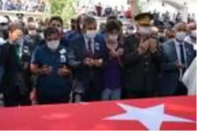 Şehit Piyade Er Arslan, son yolculuğuna uğurlandı Şehit Piyade Er Arslan, son yolculuğuna uğurlandı