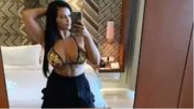 Spor kariyerini bırakıp cinsel içerikli fotoğraf ve videolarını satan Renee Gracie, pilotluğa geri döndü Spor kariyerini bırakıp cinsel içerikli fotoğraf ve videolarını satan Renee Gracie, pilotluğa geri döndü