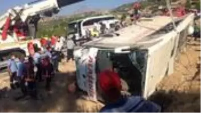 4 askerin şehit olduğu kazanın tanığı: Şoför kendisini düşünmeyip, yolcuları düşündü 4 askerin şehit olduğu kazanın tanığı: Şoför kendisini düşünmeyip, yolcuları düşündü