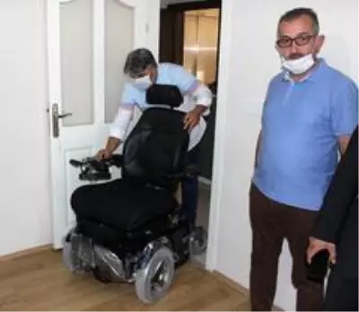 Bakan Kasapoğlu, Manisalı Ahmet'in hayalini gerçekleştirdi Bakan Kasapoğlu, Manisalı Ahmet'in hayalini gerçekleştirdi