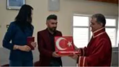 Belediye başkanı ile yasak aşk yaşadığı öne sürülen kadın: Çıplak fotoğraf bana ait Belediye başkanı ile yasak aşk yaşadığı öne sürülen kadın: Çıplak fotoğraf bana ait