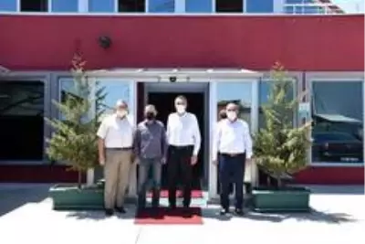 Erenler Başkanı yangın bölgelerinde incelemede bulundu Erenler Başkanı yangın bölgelerinde incelemede bulundu