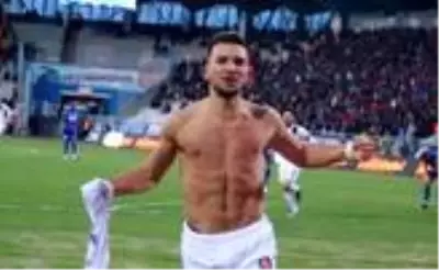 Fenerbahçe, Karagümrük'ün hücumcusu Brahim Darri ile 3 yıllık anlaşma sağladı Fenerbahçe, Karagümrük'ün hücumcusu Brahim Darri ile 3 yıllık anlaşma sağladı