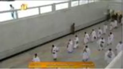 Hacı adayları, Kovid-19 önlemleri gölgesinde ilk tavaflarını yapıyor - MEKKE Hacı adayları, Kovid-19 önlemleri gölgesinde ilk tavaflarını yapıyor - MEKKE