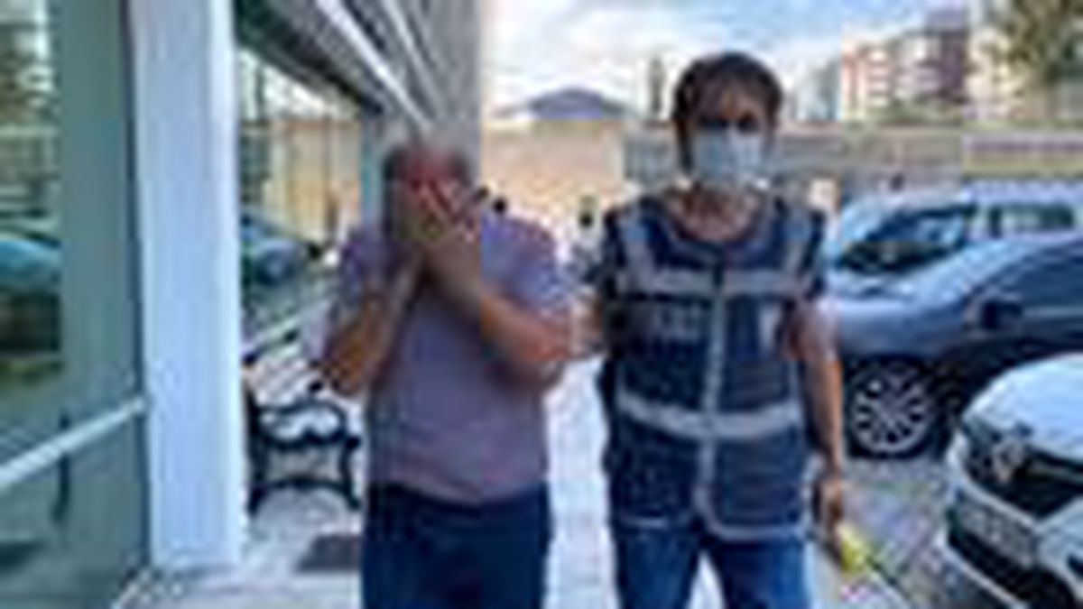 Kaportacı müşterisinin önce yedek anahtarını, 1 yıl sonra da otomobilini çaldı