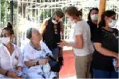 Kerem Bursin'in babaannesi son yolculuğuna uğurlandı