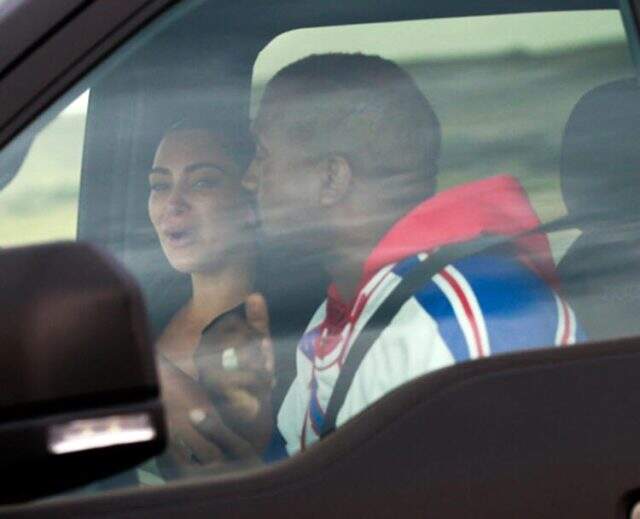 Kim Kardashian ve Kanye West arasında sular durulmuyor: Arabada ağladı