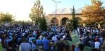 Güneysınır: Konya bayram namazı saat kaçta? Konya ilçeleri Kurban Bayramı namazı saatleri Güneysınır: Konya bayram namazı saat kaçta? Konya ilçeleri Kurban Bayramı namazı saatleri