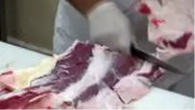 Kurban etini ilk gün yemeyin Kurban etini ilk gün yemeyin
