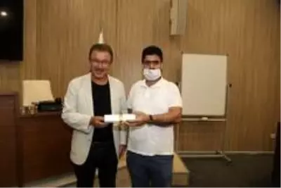 Kurban Kesimi ve Hijyen Kursu'nda sertifikalar verildi Kurban Kesimi ve Hijyen Kursu'nda sertifikalar verildi