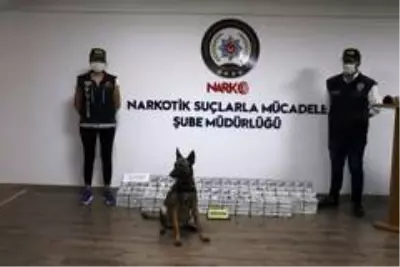Malatya'da zehir tacirlerine büyük darbe: 195 kilo eroin ele geçirildi Malatya'da zehir tacirlerine büyük darbe: 195 kilo eroin ele geçirildi