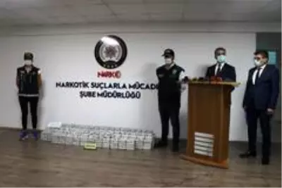 Malatya'da zehir tacirlerine büyük darbe: 195 kilo eroin ele geçirildi Malatya'da zehir tacirlerine büyük darbe: 195 kilo eroin ele geçirildi