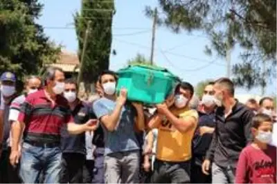 Serinlemek için girdiği gölette boğulan itfaiye eri son yolculuğuna uğurlandı Serinlemek için girdiği gölette boğulan itfaiye eri son yolculuğuna uğurlandı