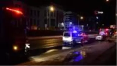 Seyir halindeki otomobilde yangın çıktı Seyir halindeki otomobilde yangın çıktı