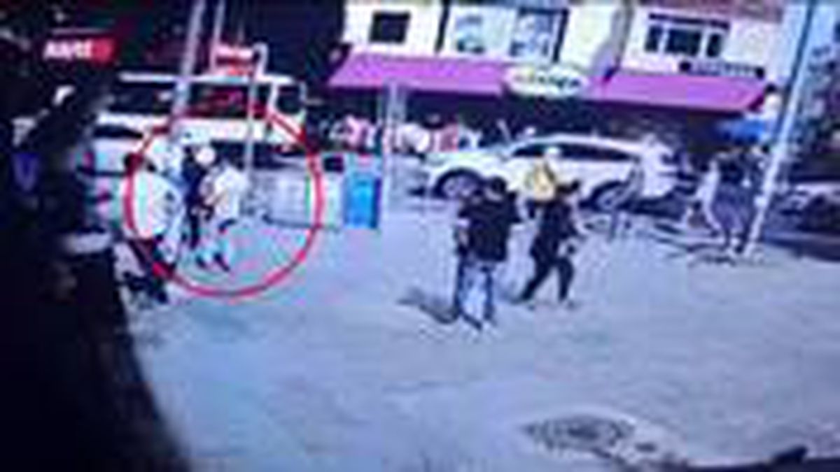 Sokak ortasındaki kanlı infazı kameralar kaydetti