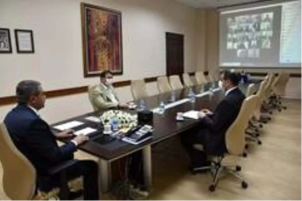 Vali Şıldak kaymakamlarla video konferans toplantısı yaptı