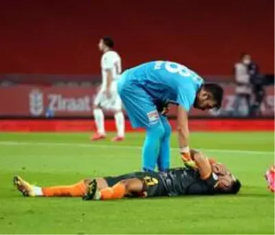 Ziraat Türkiye Kupası Finali: Trabzonspor: 1 Aytemiz Alanyaspor: 0 (İlk yarı) Ziraat Türkiye Kupası Finali: Trabzonspor: 1 Aytemiz Alanyaspor: 0 (İlk yarı)