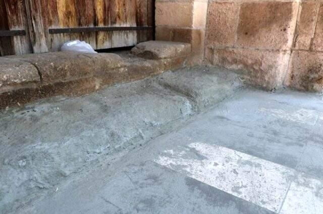 700 yıllık kervansarayda 'korsan' restorasyon yaptıran muhtar hakkında suç duyurusu 700 yıllık kervansarayda 'korsan' restorasyon yaptıran muhtar hakkında suç duyurusu