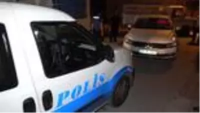 ADANA Silahlı saldırıya uğrayan kadın, kolundan yaralandı ADANA Silahlı saldırıya uğrayan kadın, kolundan yaralandı