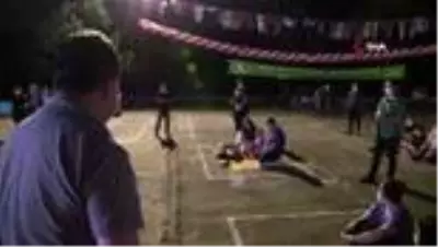 'Arabalı Sinema' etkinliği, minderli açık hava sinemasıyla son buldu 'Arabalı Sinema' etkinliği, minderli açık hava sinemasıyla son buldu