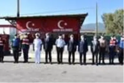 Bakan Yardımcısı İnce, İzmir'de trafik denetimine katıldı Bakan Yardımcısı İnce, İzmir'de trafik denetimine katıldı