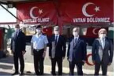 Bakan Yardımcısı İnce, İzmir'de trafik denetimine katıldı Bakan Yardımcısı İnce, İzmir'de trafik denetimine katıldı