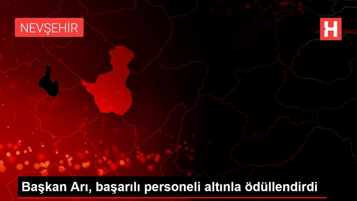 Başkan Arı, başarılı personeli altınla ödüllendirdi