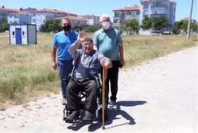 Başkan Yüksel'den Mirza Amcaya bayram hediyesi Başkan Yüksel'den Mirza Amcaya bayram hediyesi