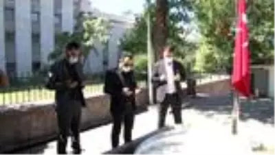 BBP Genel Başkanı Destici'den Muhsin Yazıcıoğlu'nun kabrine ve şehitliğe ziyaret BBP Genel Başkanı Destici'den Muhsin Yazıcıoğlu'nun kabrine ve şehitliğe ziyaret