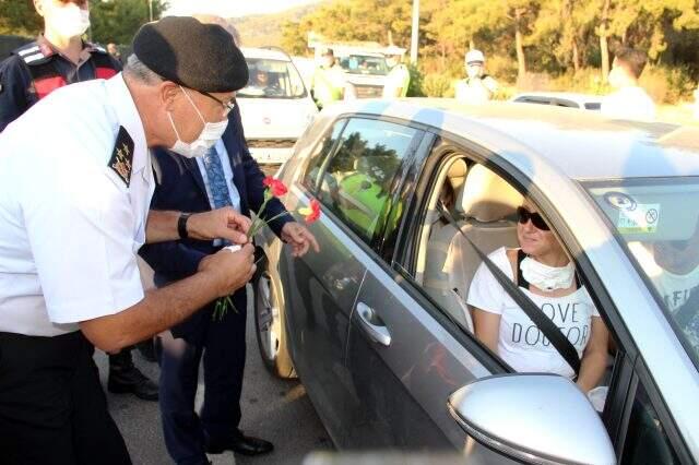 Bodrum rekora koşuyor! 12 saatte 40 bin, 4 günde 151 bin araç giriş yaptı