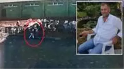 Boğa saldırdığı sahibini öldürdü, o anlar kameraya yansıdı Boğa saldırdığı sahibini öldürdü, o anlar kameraya yansıdı