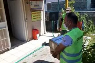 Çiğli'de bayram öncesi vatandaşa tüp ve gıda desteği Çiğli'de bayram öncesi vatandaşa tüp ve gıda desteği