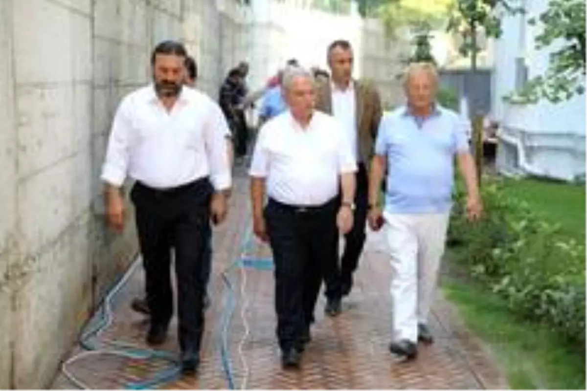 Demirtaş: 'İstihdam oluşturan ve ilçeye katkı sağlayanların destekçisiyiz'