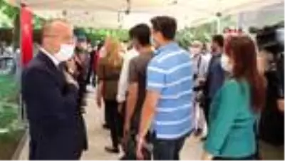 Son dakika güncel: DENİZLİ Şehit ailesine Kuran-ı Kerim ve Türk bayrağı hediyesi Son dakika güncel: DENİZLİ Şehit ailesine Kuran-ı Kerim ve Türk bayrağı hediyesi